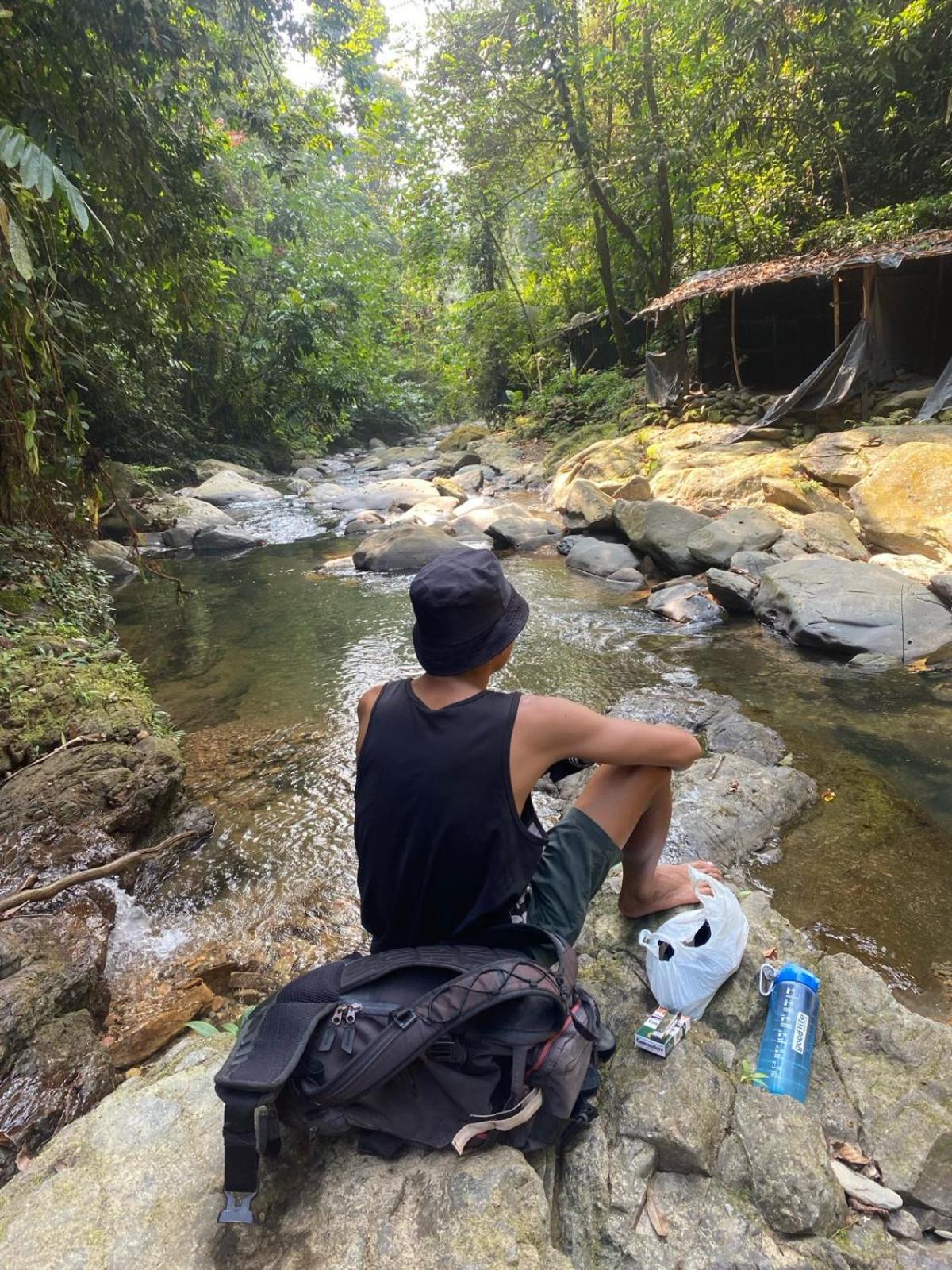 Eco Trekking Lodge, Bar & Jungle Tour'S Bukit Lawang Exterior foto